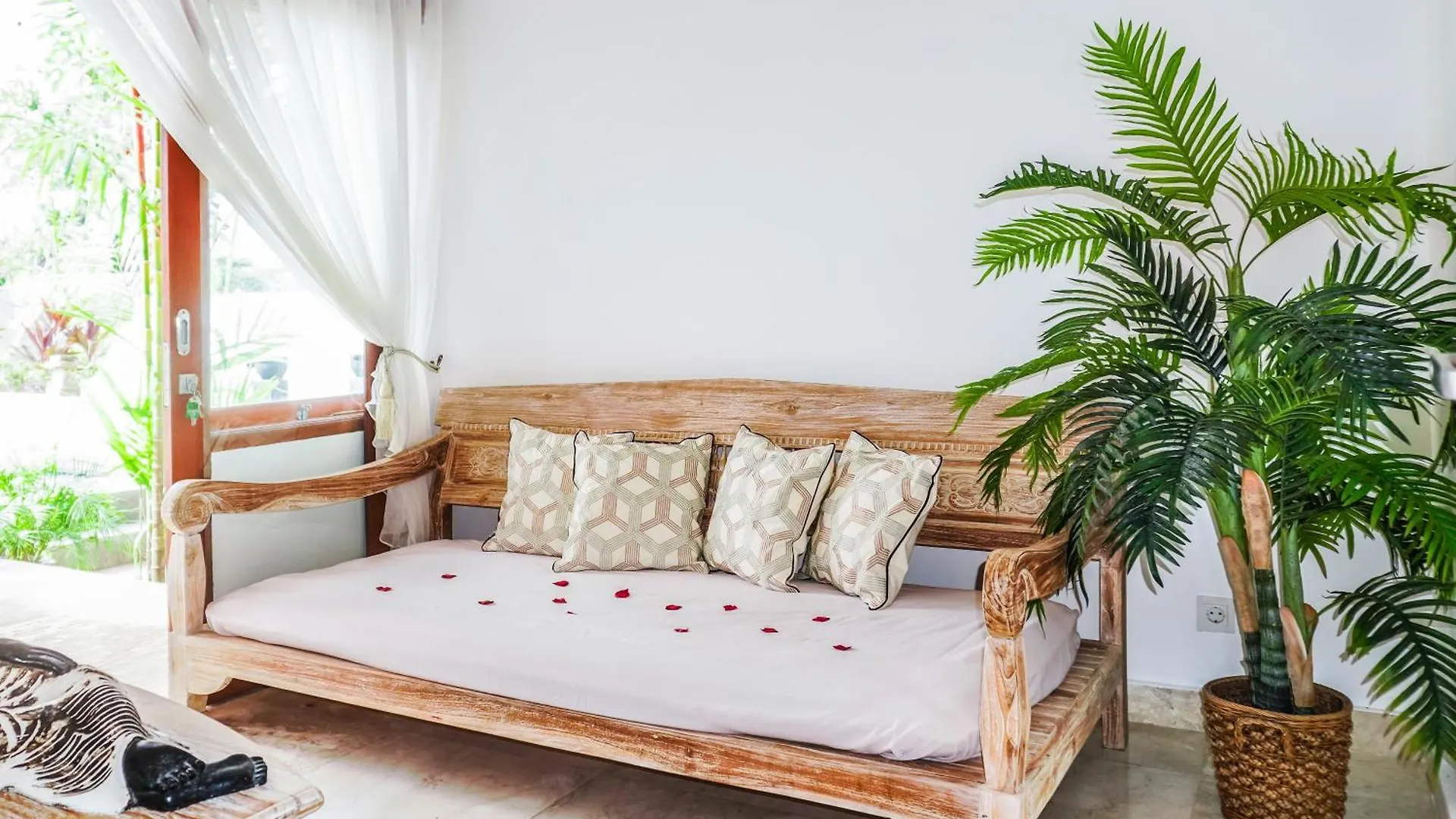 White Stone Villa - Independent Luxury Near Pandawa Ungasan  0*, Ungasan (Bali) Indonesia